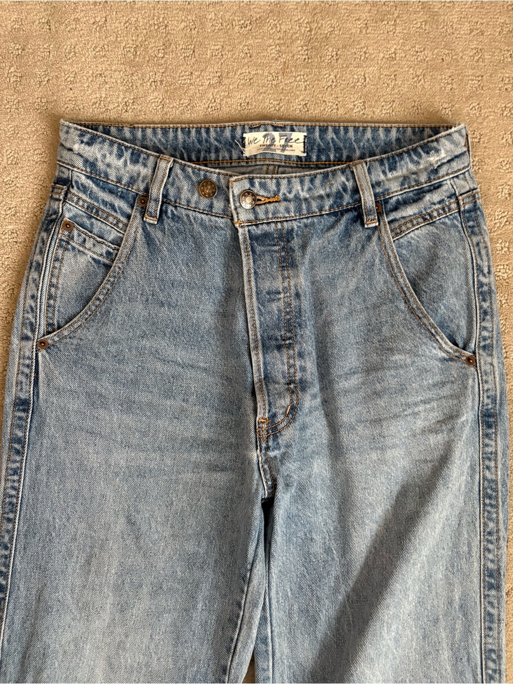 Free People We the Free 100% Cotton Jeans Wide Straight Leg Size 27 Medium Wash - Picture 2 of 11